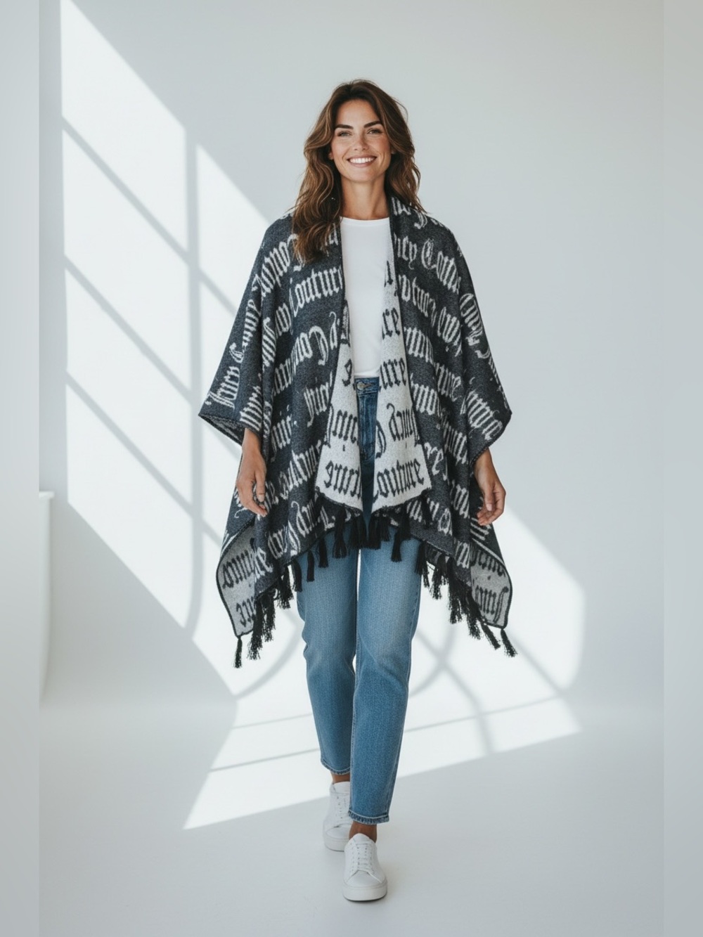 Juicy Couture Women’s Warm Tassels Black/Ivory Scarf Wrap Poncho OS NWT